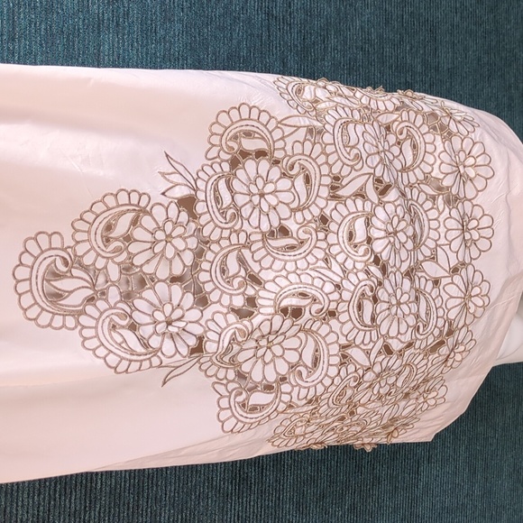 BCBGMaxAzria Cute Flowery Summer Dress! - Picture 3 of 16